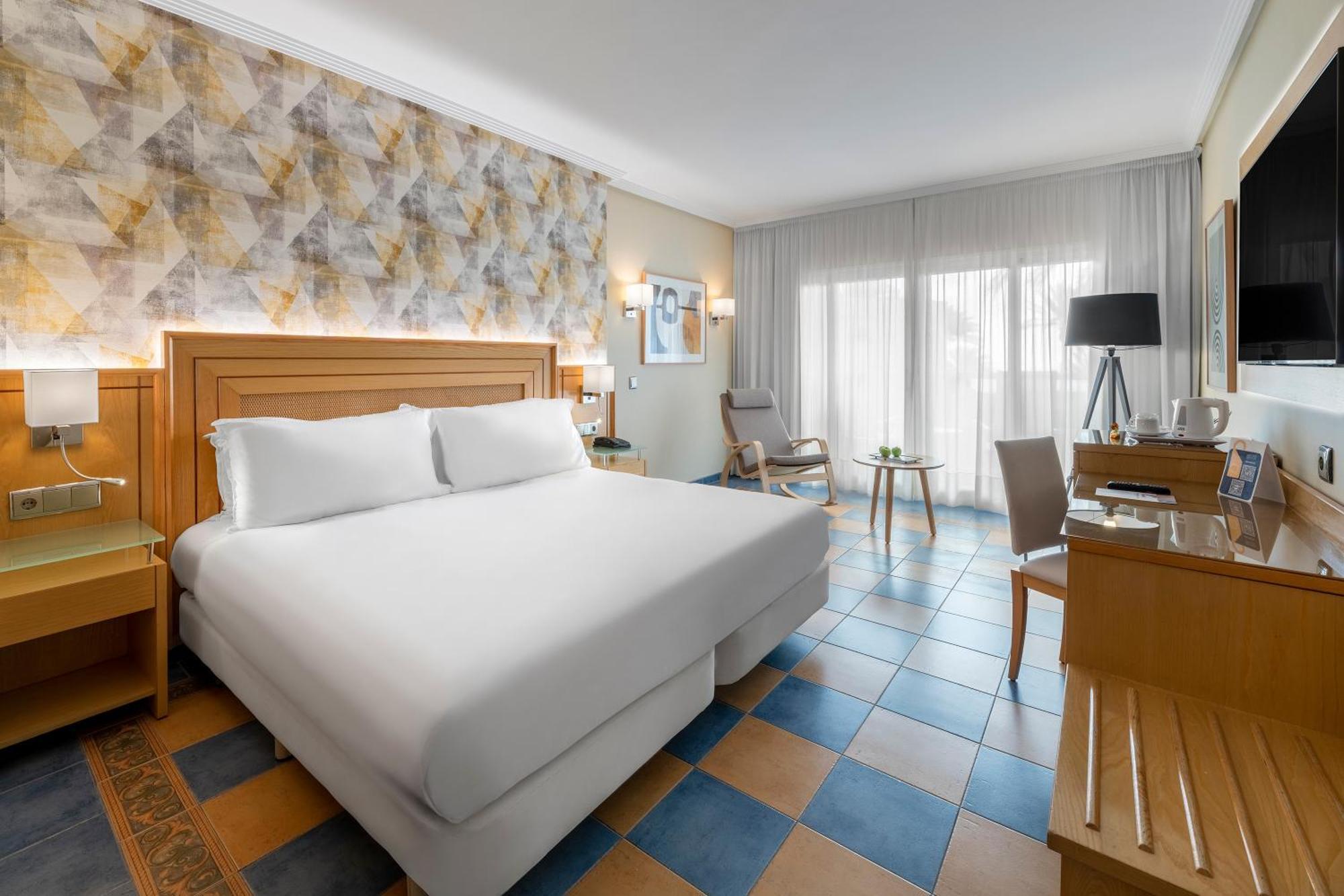 Elba Sara Beach & Golf Resort Калета-де-Фусте Екстер'єр фото